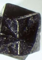 Mineral torianita, que apresenta trio em sua composio.